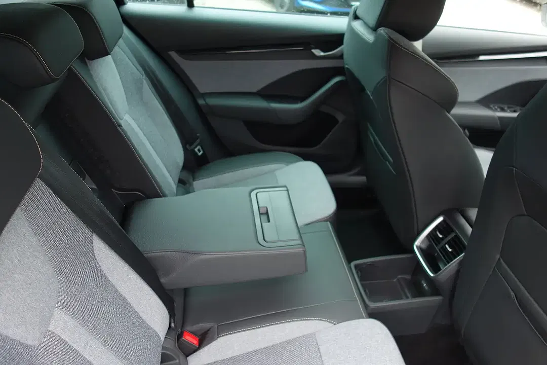 Skoda Octavia 1.5 TSI MHEV Combi Selection - Thumbnail 11