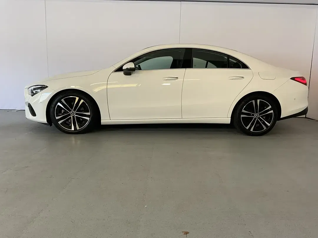 Mercedes-Benz CLA 180 Progressive - Thumbnail 2