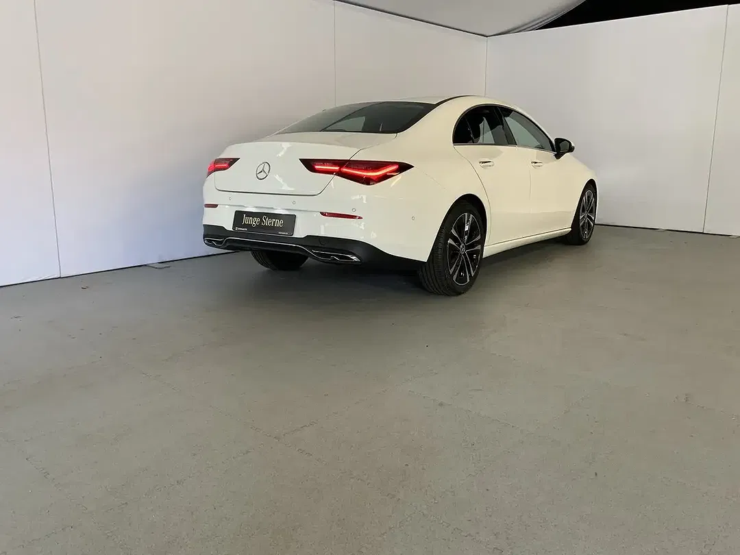 Mercedes-Benz CLA 180 Progressive - Thumbnail 4