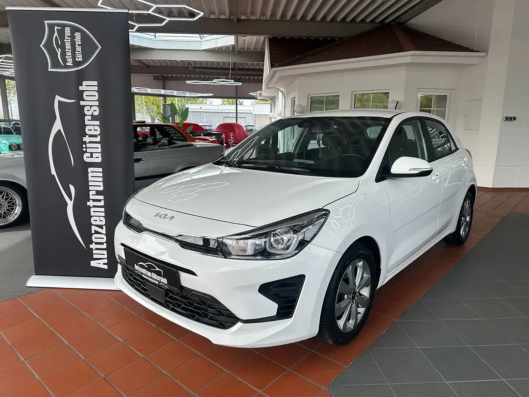 Kia Rio Vision - foto 1
