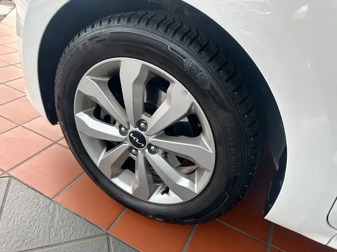 Kia Rio Vision - foto 15