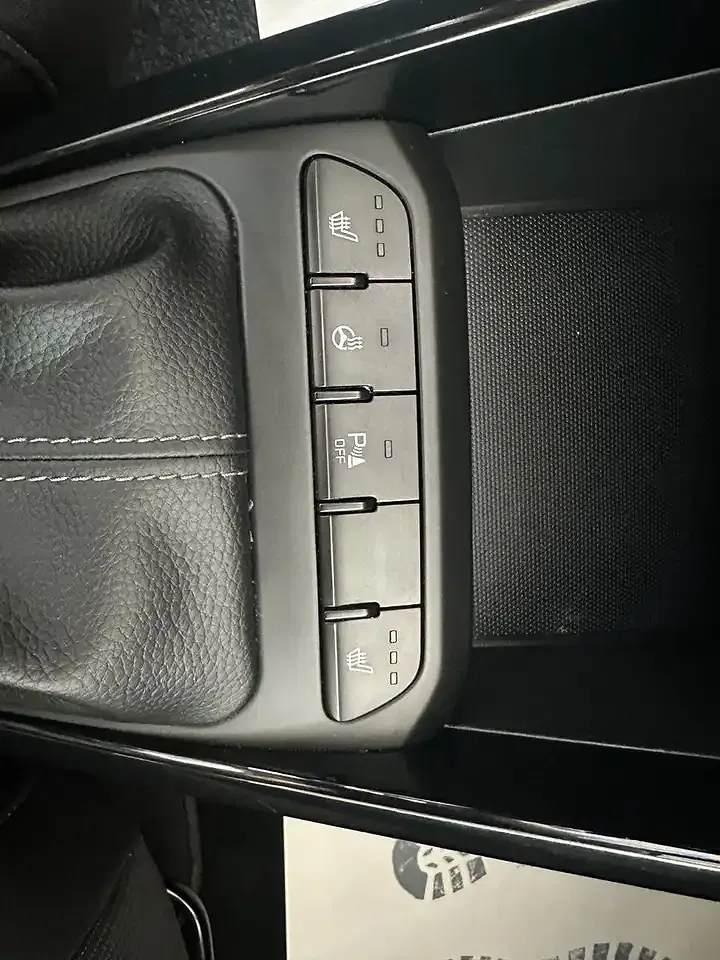 Kia Rio Vision - Thumbnail 9