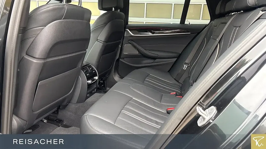 BMW 530 xDrive Touring Luxury - Thumbnail 8