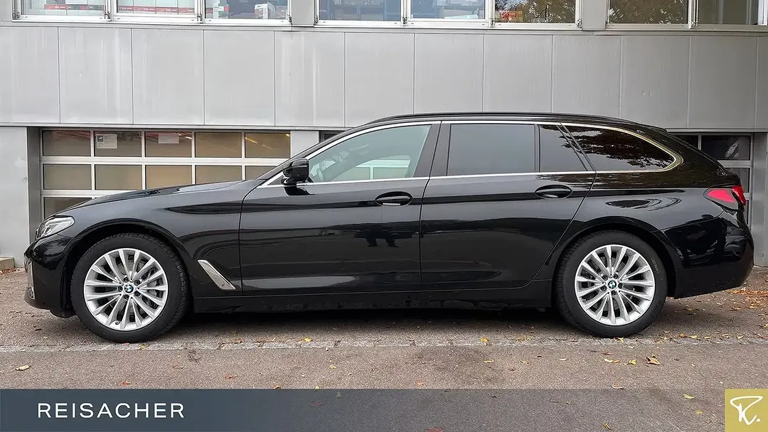 BMW 530 xDrive Touring Luxury - Thumbnail 9