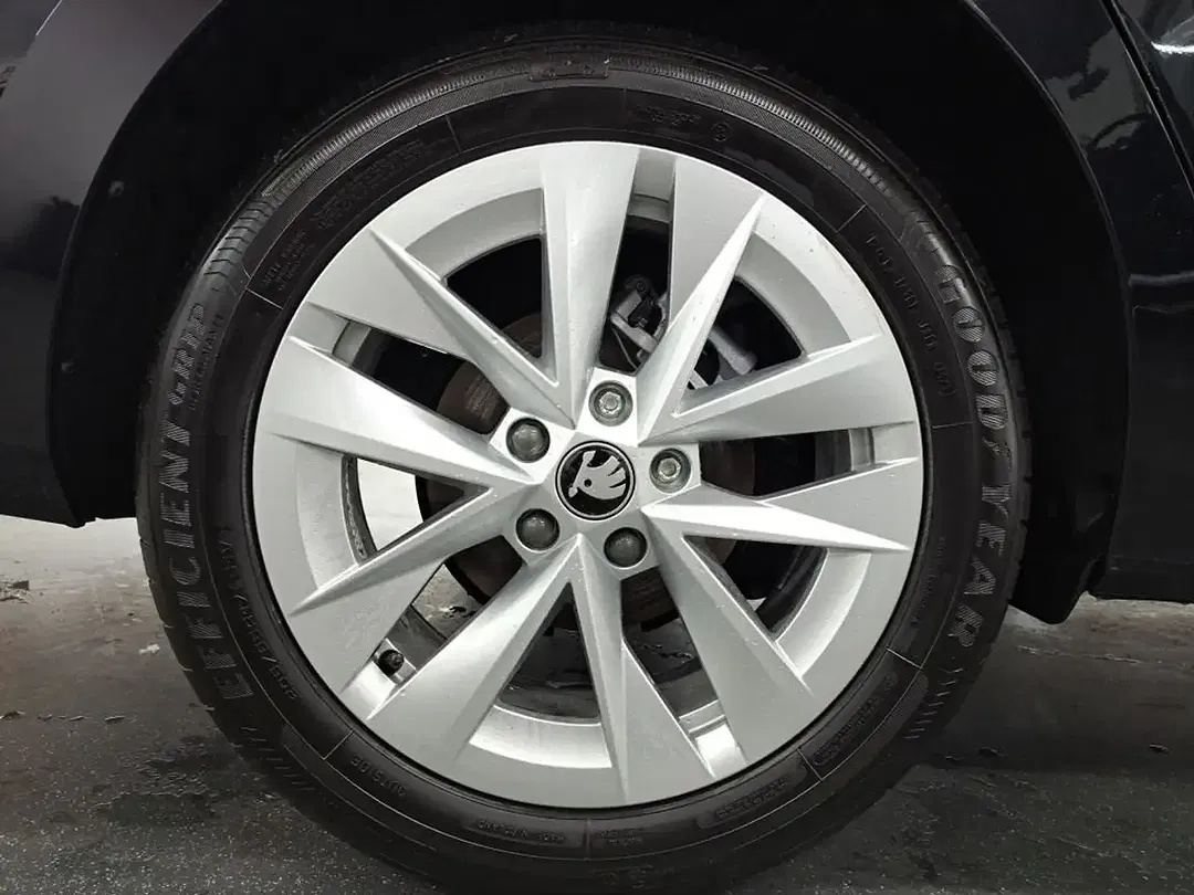 Skoda Octavia 1.5 TSI MHEV DSG Combi Selection - Thumbnail 7