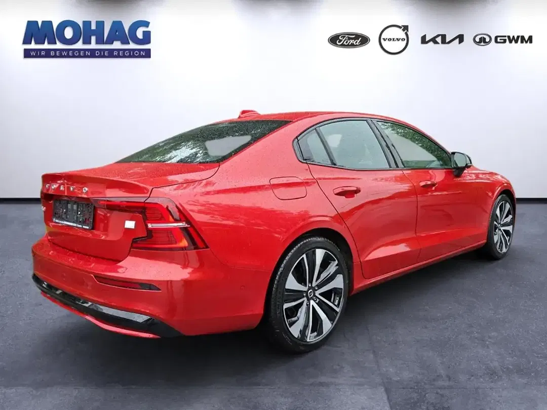 Volvo S60 T8 PHEV Hybrid AWD Ultimate Plus Dark - Thumbnail 3