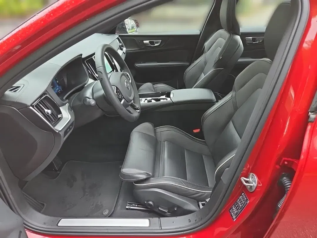 Volvo S60 T8 PHEV Hybrid AWD Ultimate Plus Dark - Thumbnail 7