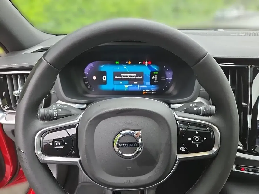 Volvo S60 T8 PHEV Hybrid AWD Ultimate Plus Dark - Thumbnail 8