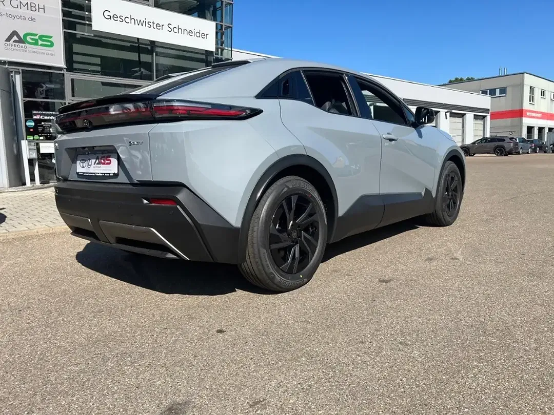 Toyota C-HR Teamplayer - Thumbnail 4