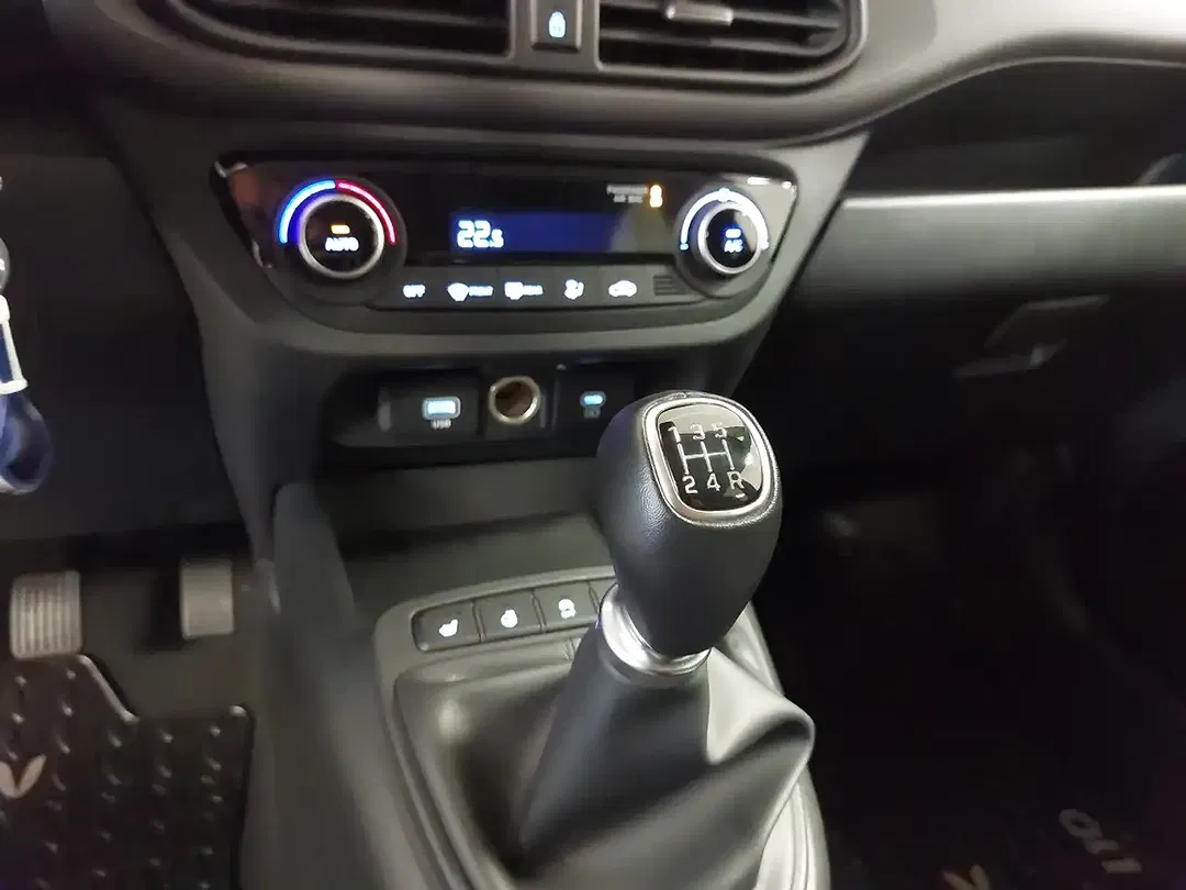Hyundai i10 1.0 Trend - Thumbnail 9