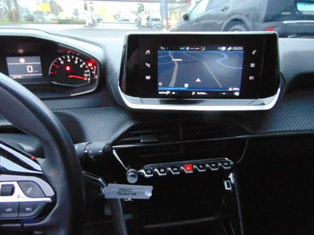 Peugeot 208 Active Pack - Thumbnail 13