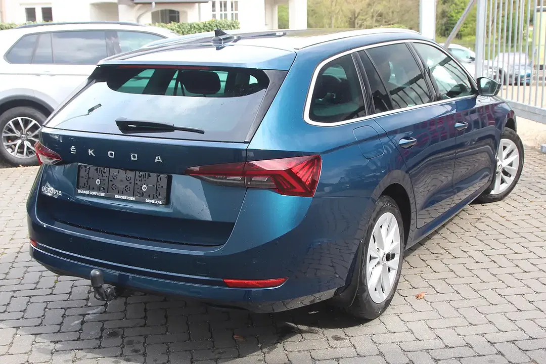 Skoda Octavia 1.0 TSI Combi - foto 2