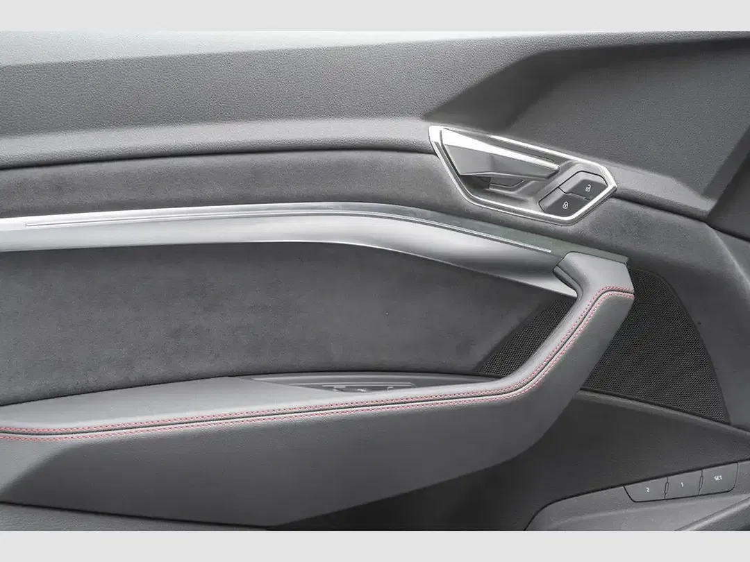 Audi Q8 e-tron 55 quattro Matrix LED S line - foto 14