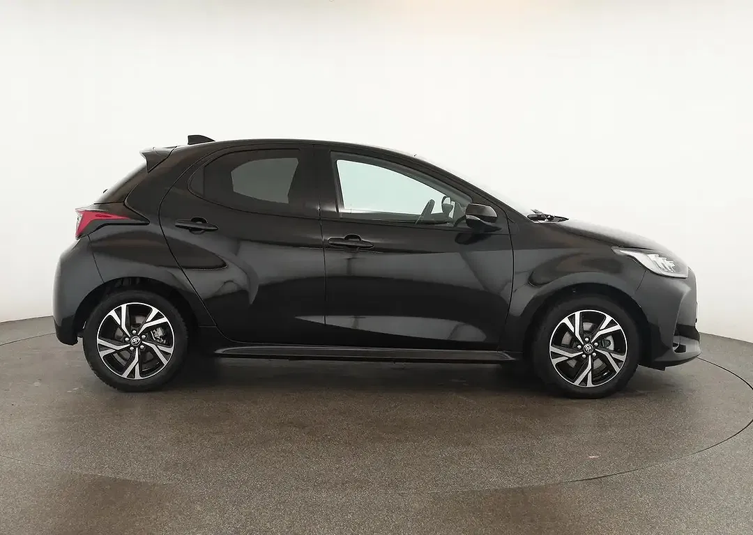 Toyota Yaris Hybrid Teamplayer - Thumbnail 4