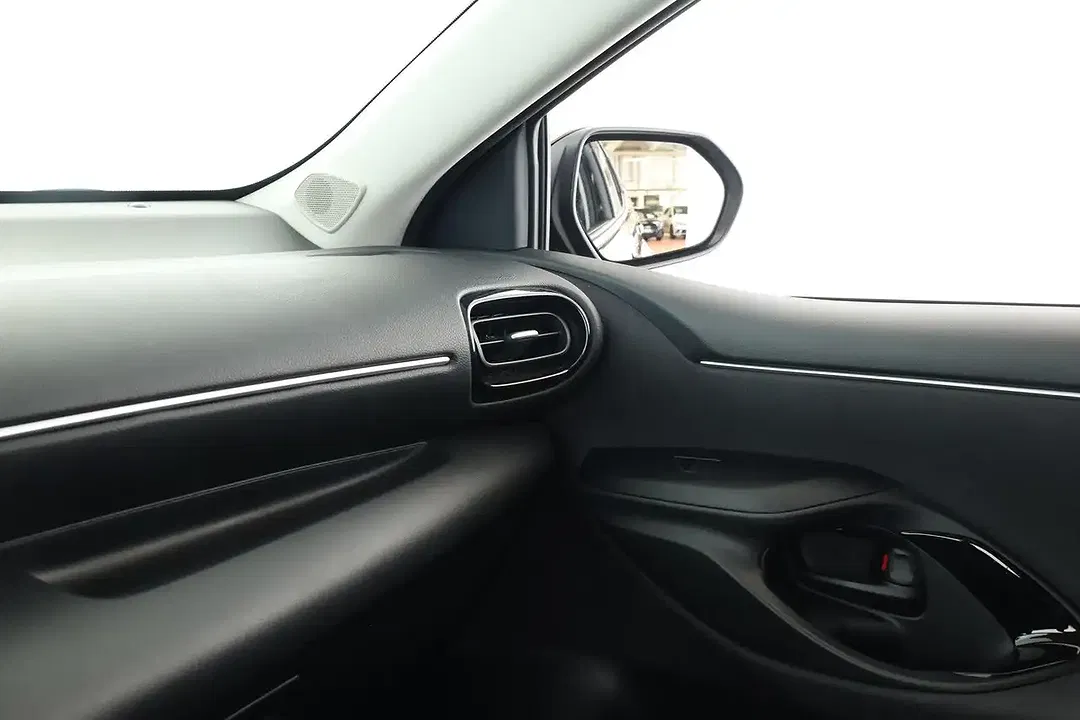 Toyota Yaris Hybrid Teamplayer - Thumbnail 9