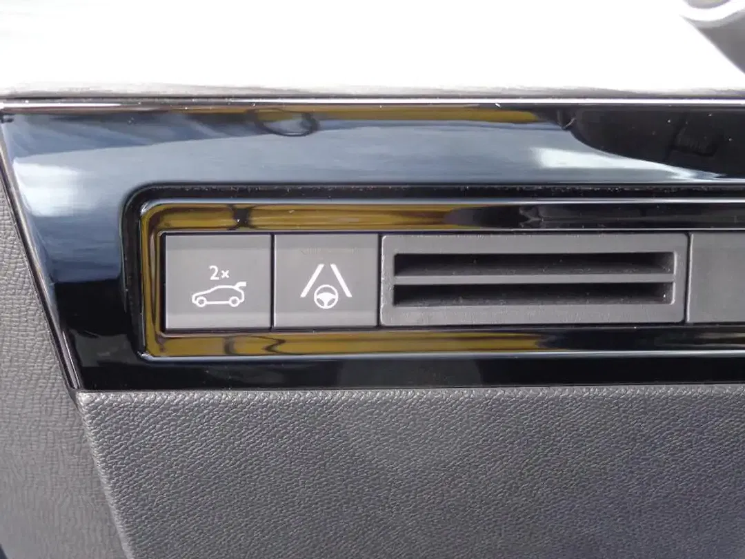 Peugeot 508 HDi EAT8 GT - foto 15
