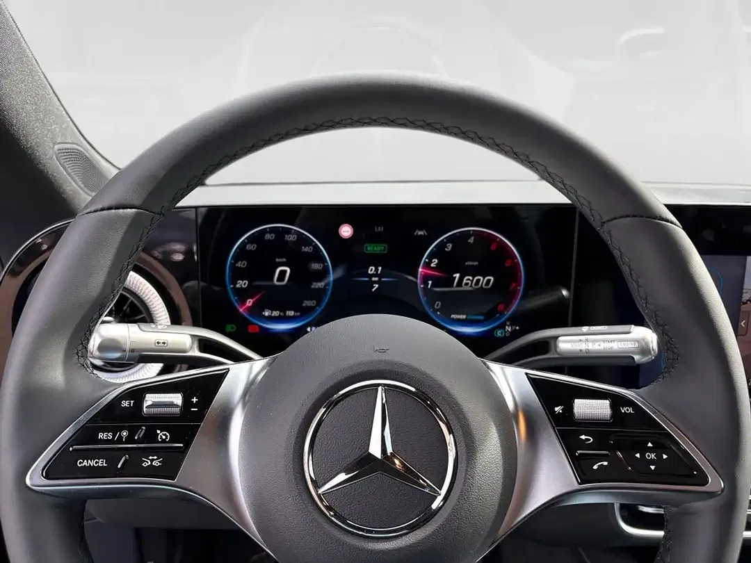 Mercedes-Benz CLA 200 Progressive Night - Thumbnail 11