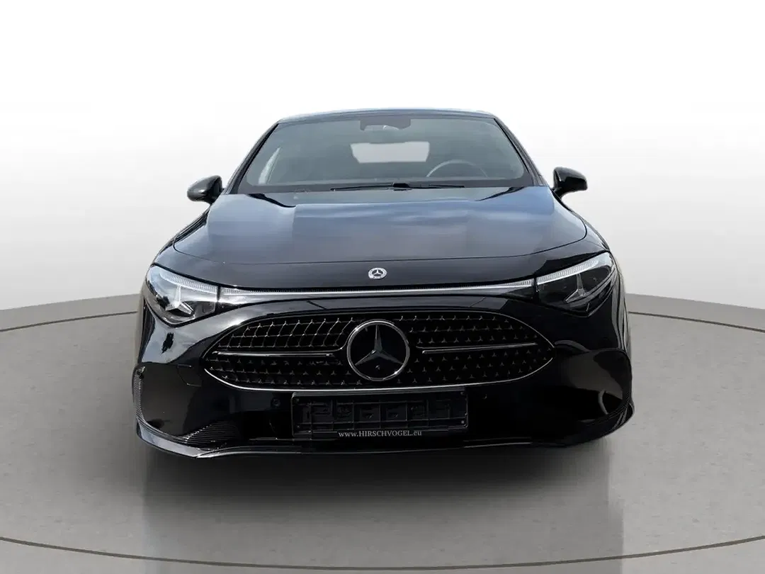 Mercedes-Benz CLA 200 Progressive Night - Thumbnail 2