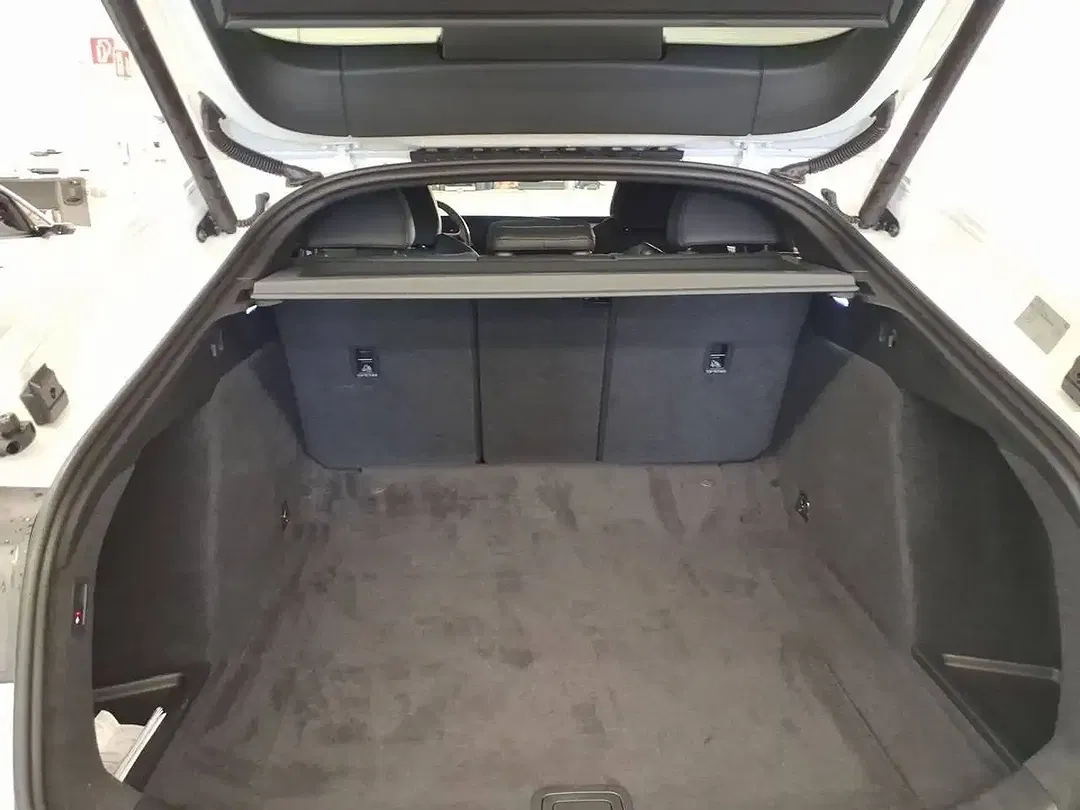 Audi A6 e-tron Sportback S line - Thumbnail 6