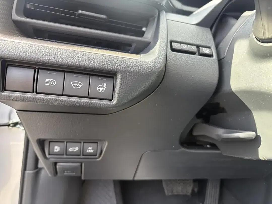 Toyota Prius Premium Plus - foto 15