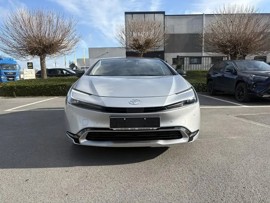 Toyota Prius Premium Plus - foto 2