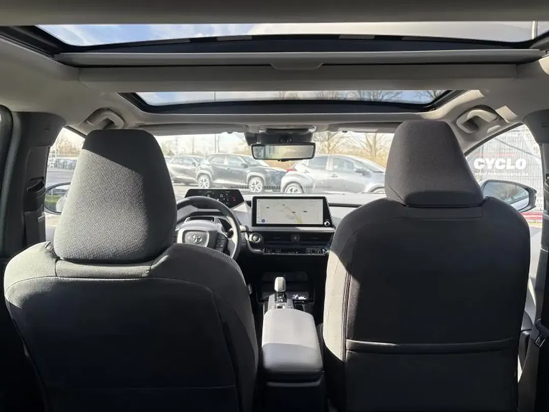 Toyota Prius Premium Plus - Thumbnail 8