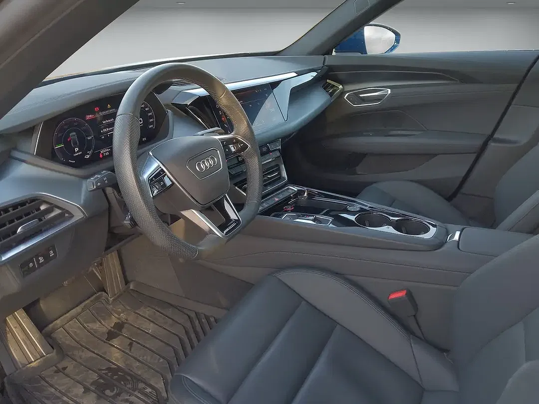 Audi e-tron GT quattro - Thumbnail 12