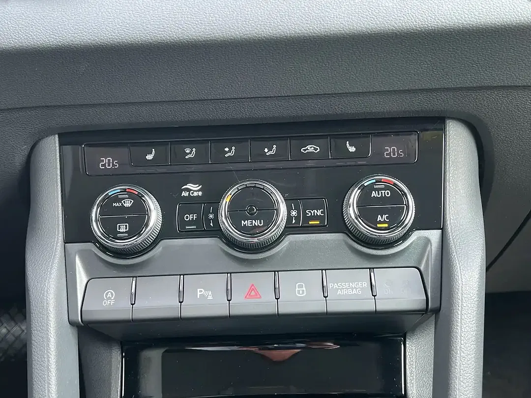 Skoda Karoq 1.5 TSI DSG Selection Pro - Thumbnail 13