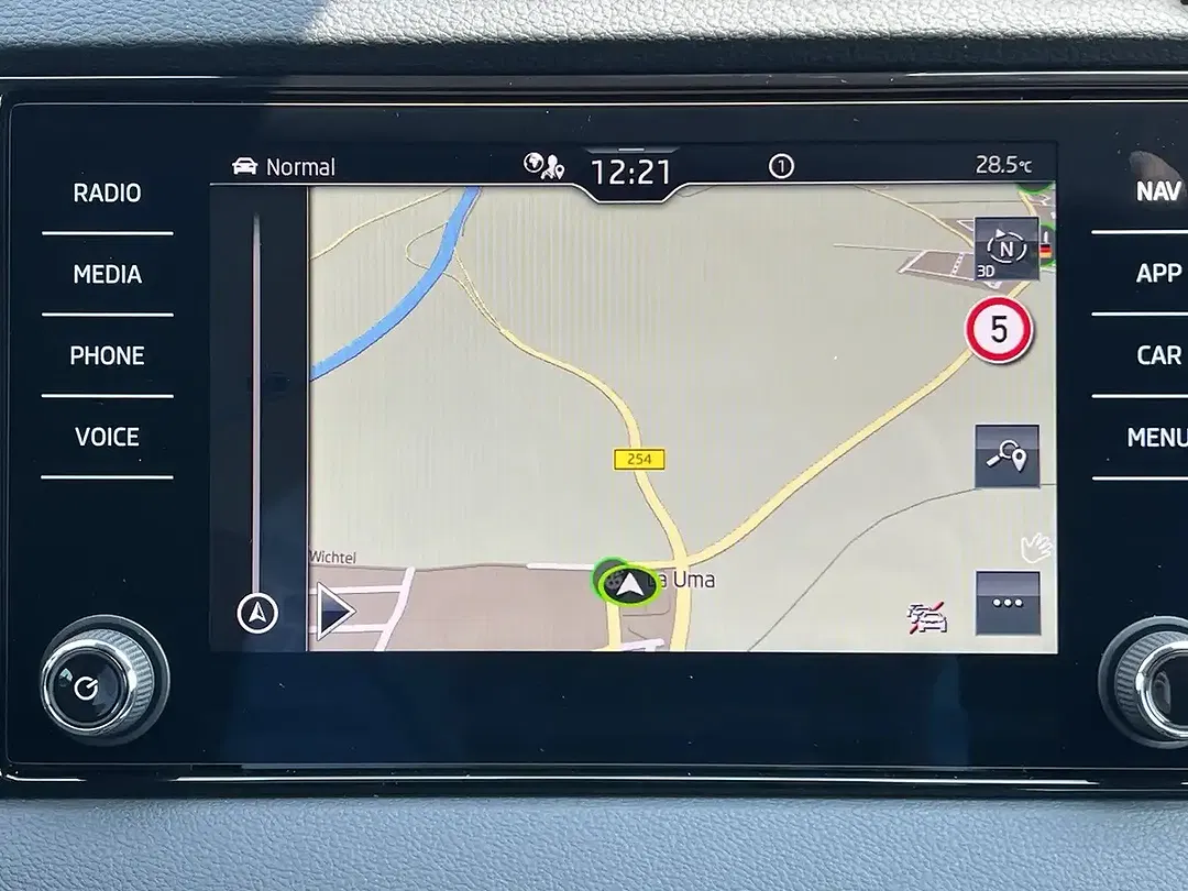 Skoda Karoq 1.5 TSI DSG Selection Pro - Thumbnail 14
