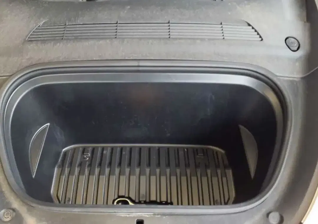 Tesla Model Y AWD - foto 13