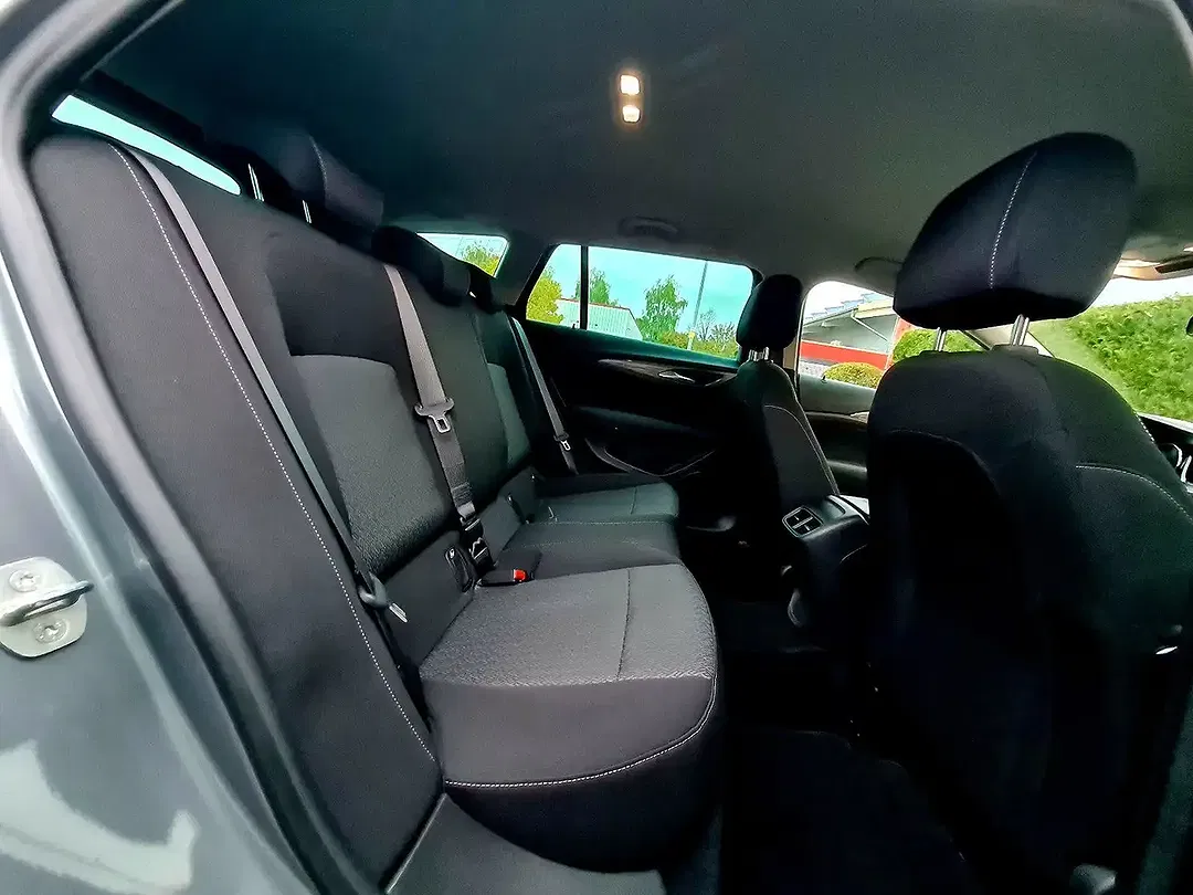 Opel Insignia Edition - foto 15