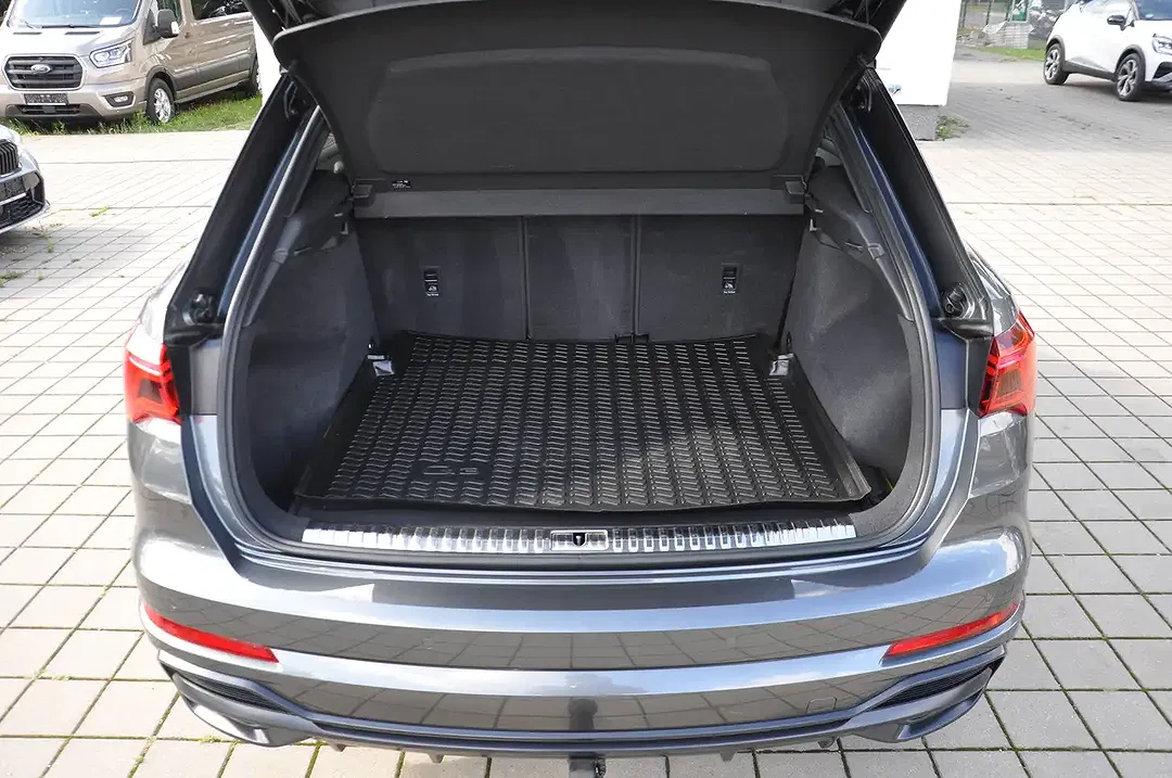 Audi Q3 35 TFSI AUT S line plus - Thumbnail 10