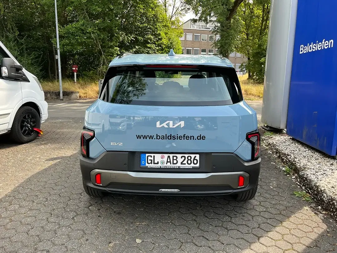 Kia EV2 Earth - Thumbnail 5