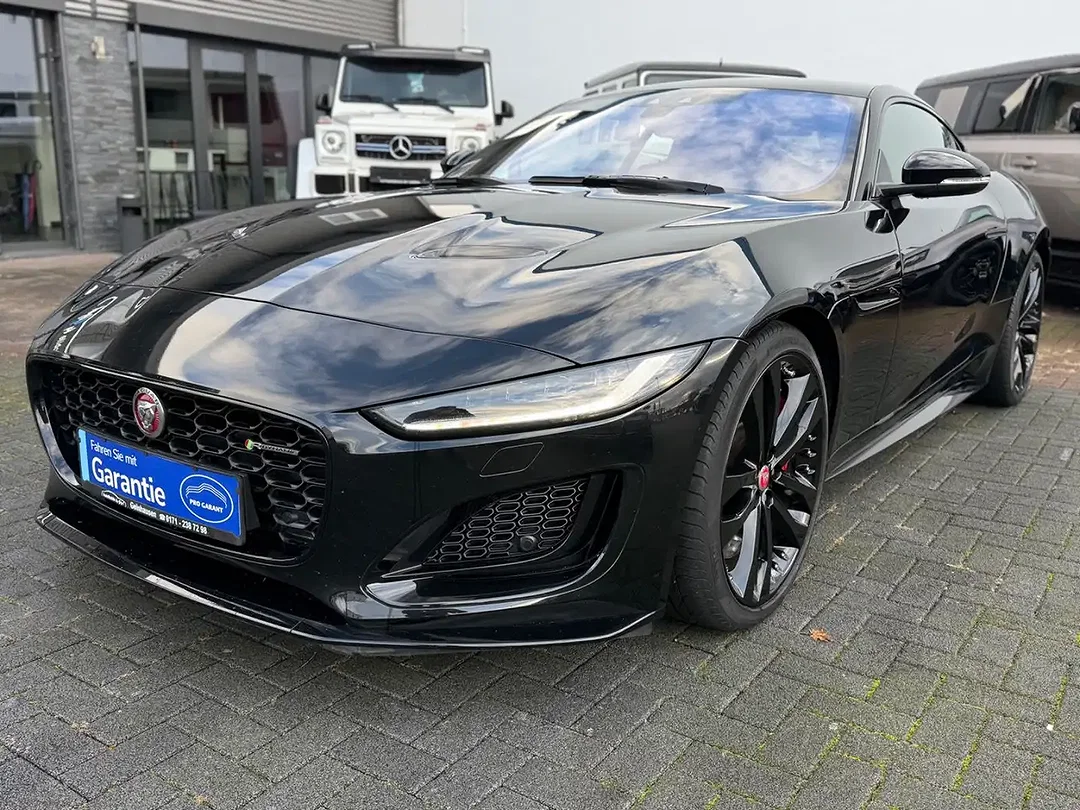 Jaguar F-Type P450 4x4 R-Dynamic Black - Afbeelding 1