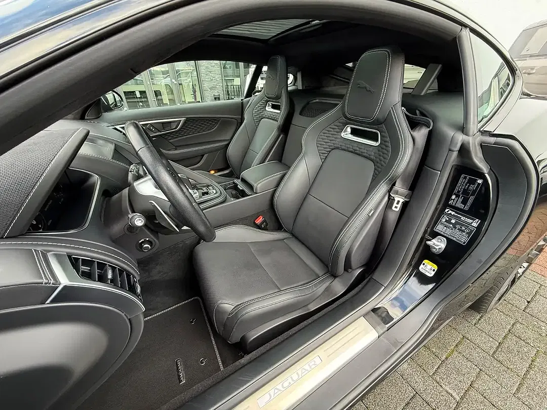Jaguar F-Type P450 4x4 R-Dynamic Black - Thumbnail 11