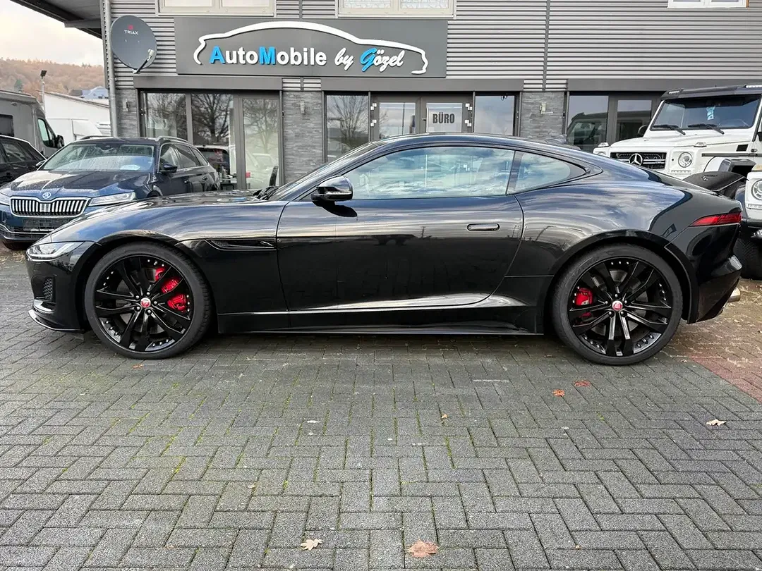 Jaguar F-Type P450 4x4 R-Dynamic Black - foto 2