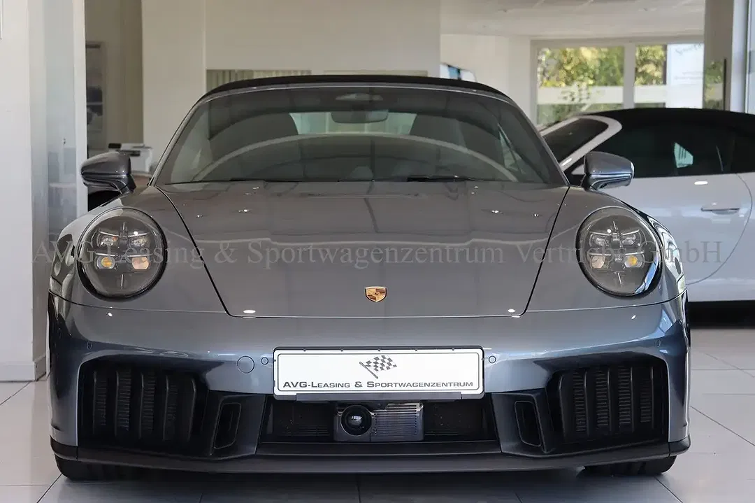 Porsche 992 Carrera GTS Cabriolet - Thumbnail 5