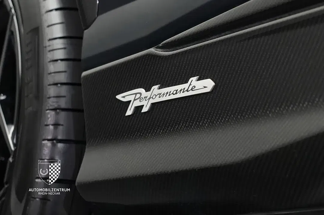 Lamborghini Urus Performante - Thumbnail 13