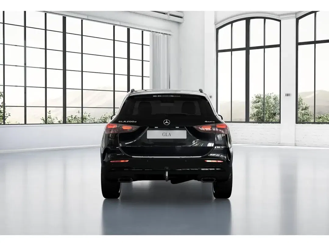 Mercedes-Benz GLA 200 4MATIC AMG - Thumbnail 4