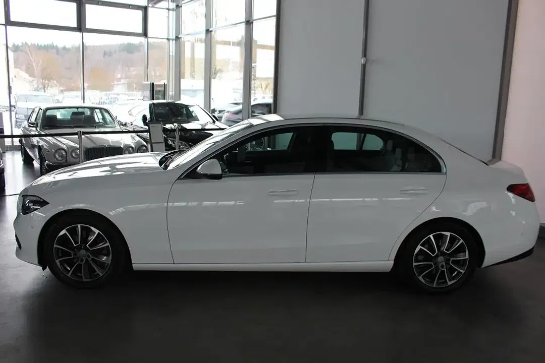 Mercedes-Benz C 220 MBUX Avantgarde - Thumbnail 3