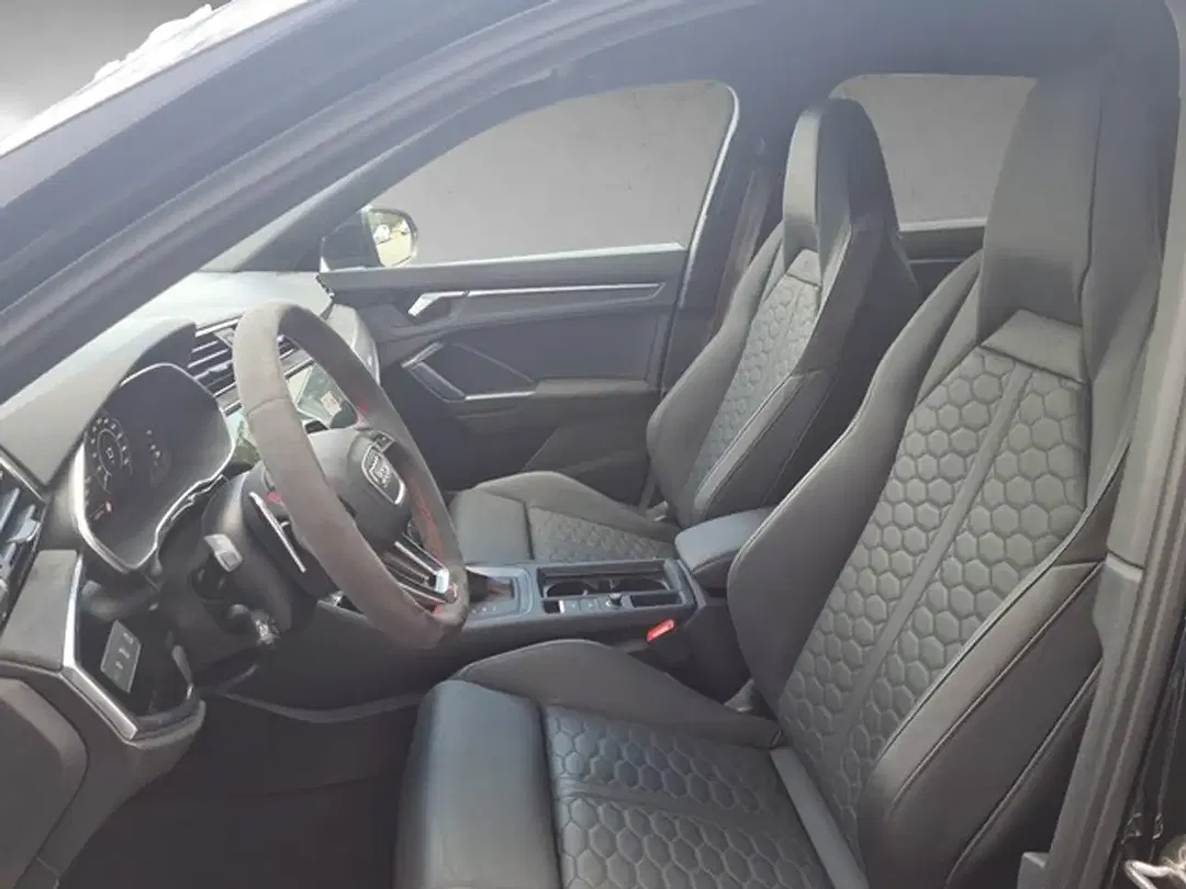 Audi RS Q3 S tronic quattro - Thumbnail 10