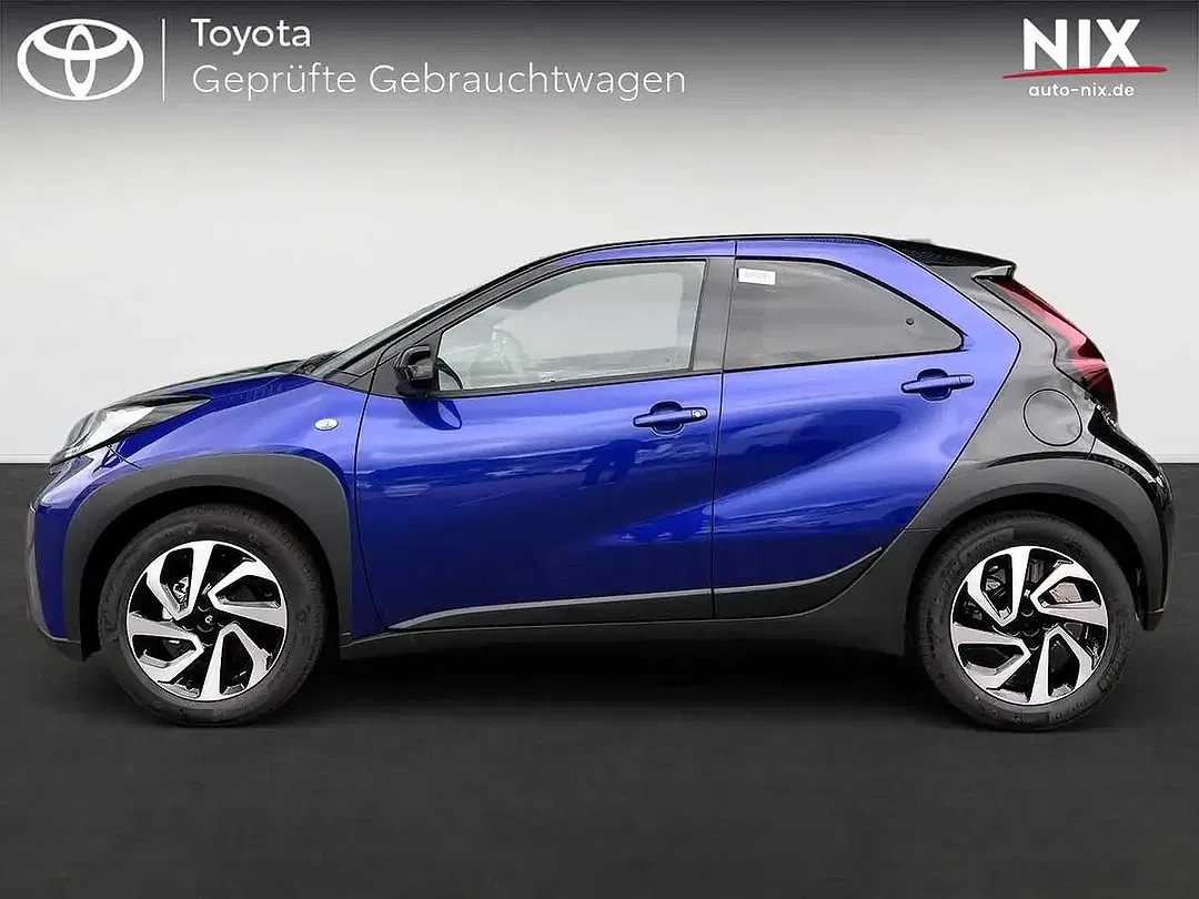 Toyota Aygo X Teamplayer - Thumbnail 3