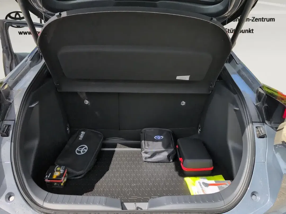Toyota C-HR CVT Hybrid Teamplayer - Thumbnail 14