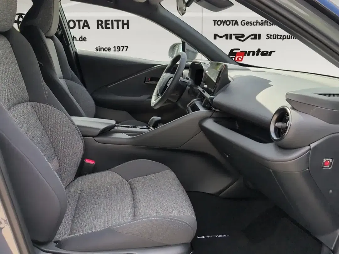 Toyota C-HR CVT Hybrid Teamplayer - Thumbnail 8