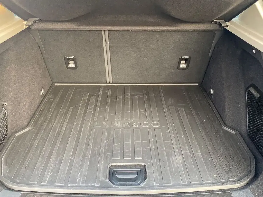 Lynk & Co 01 - Thumbnail 14