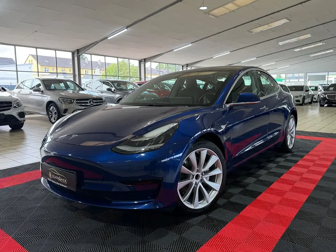 Tesla Model 3 RWD Standard Range Plus - Afbeelding 1