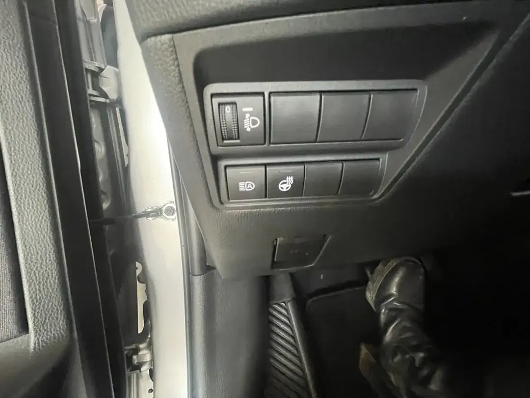 Toyota Yaris 1.5 Hybrid - foto 15