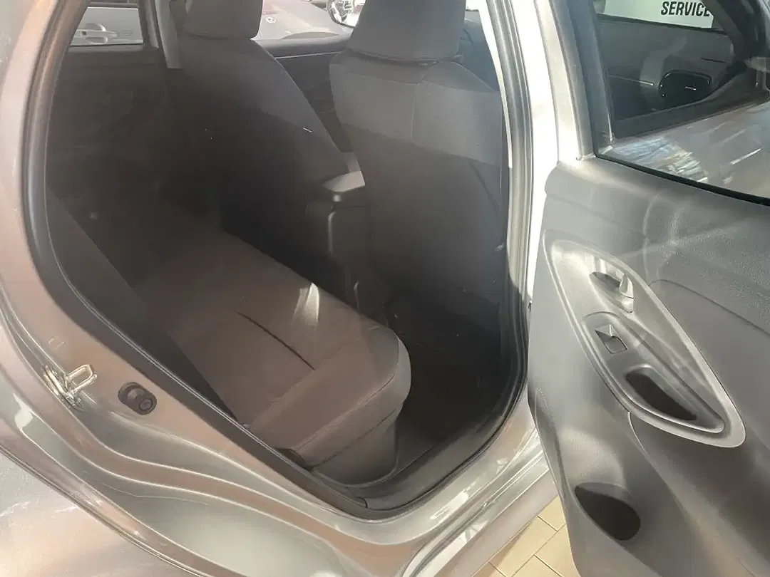 Toyota Yaris 1.5 Hybrid - Thumbnail 9