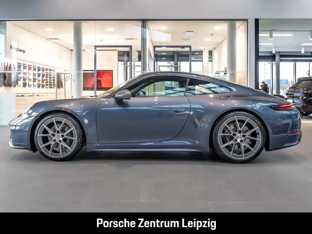 Porsche 992 Carrera T - foto 2
