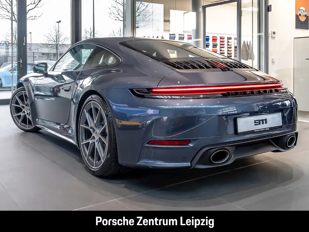 Porsche 992 Carrera T - Thumbnail 3